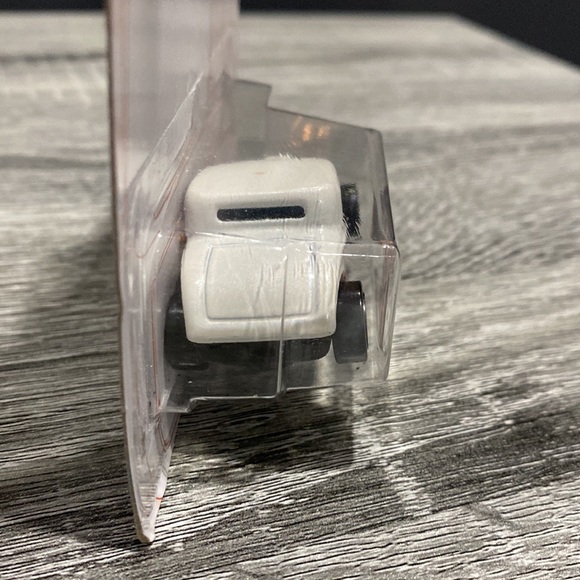 Hot Wheels | 52nd Anniversary #2/6: ‘32 Ford - 1:64 Scale Die Cast - Picture 6 of 10